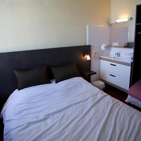 Hotel Au Bon Accueil *