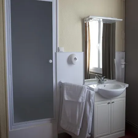 Hotel Au Bon Accueil *