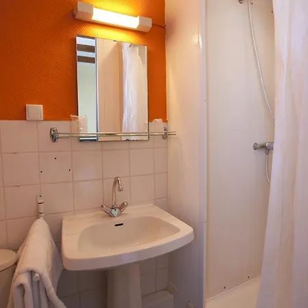 Hotel Au Bon Accueil *